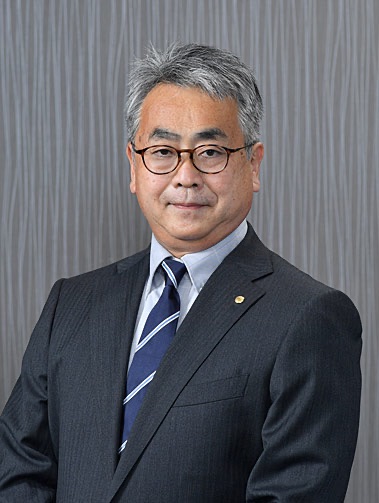執行役員<br />
営業推進本部長 青木 俊雄